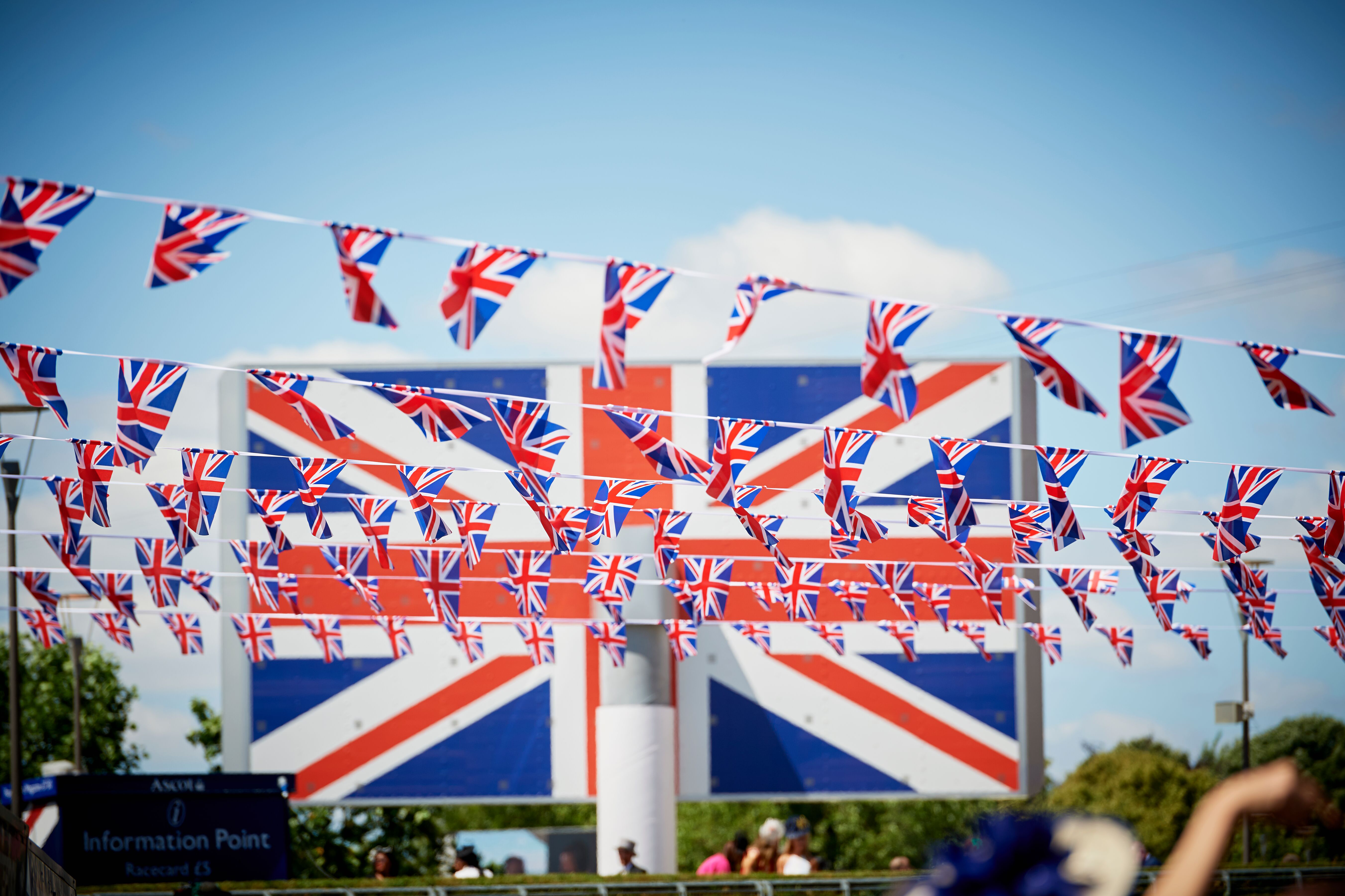 ROYAL ASCOT HOSPITALITY: BOOK NOW FOR ROYAL ASCOT TUESDAY 17TH - SATURDAY 21ST JUNE 2025